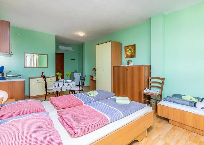 アパート Stunning In Stara Baška